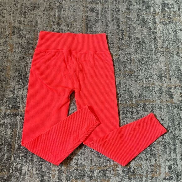 GOOD AMERICAN RIBBED LEGGINGS! EUC! SIZE 3/4 - Picture 7 of 7